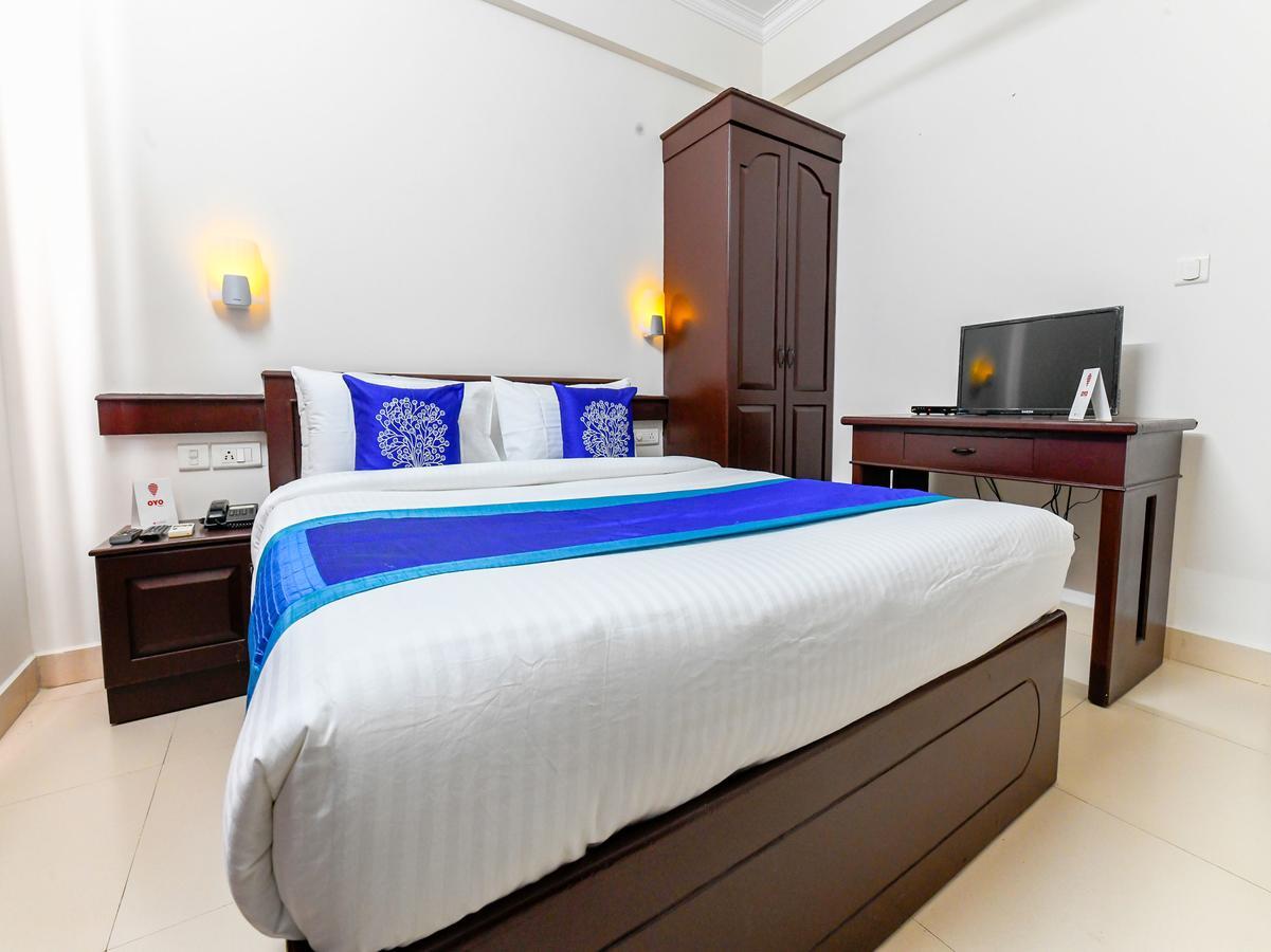 Oyo 11309 Hotel Green Land Residency Kochi 外观 照片
